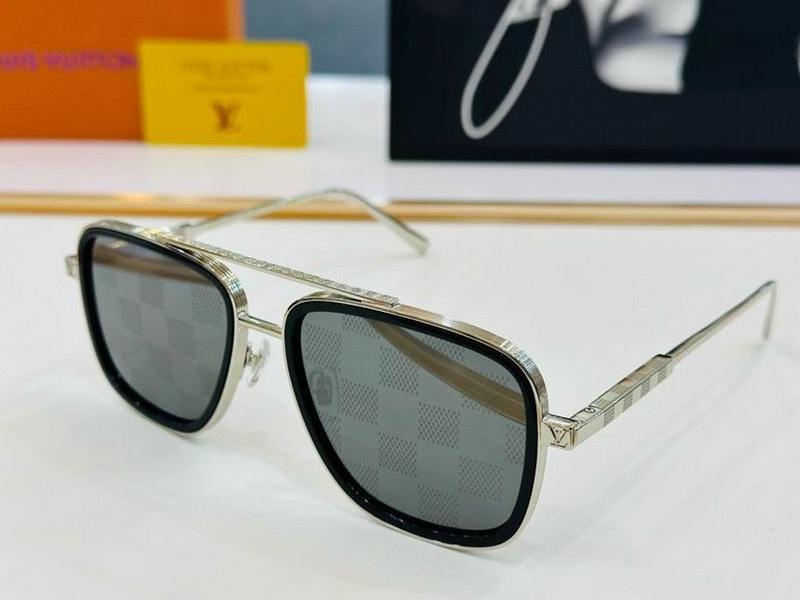 LV Sunglasses 471